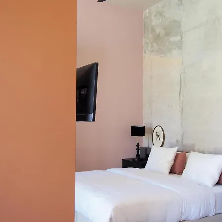 9 Malaga, Three Unique With Private Plunge Pool *